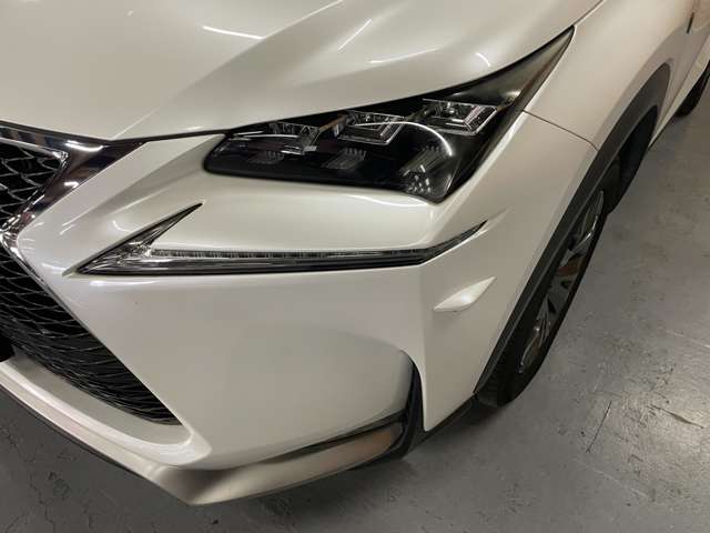 Lexus NX 8