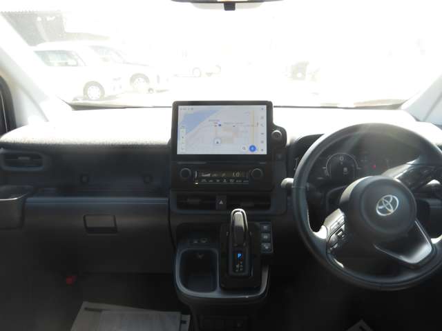 Toyota Sienta 7