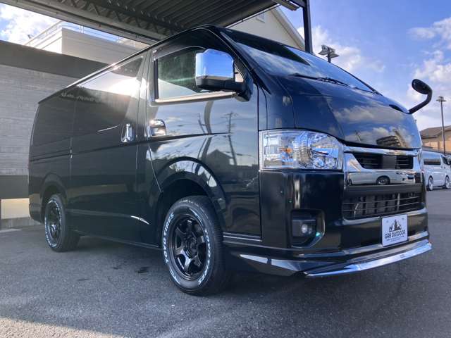 Toyota Hiace Van 7