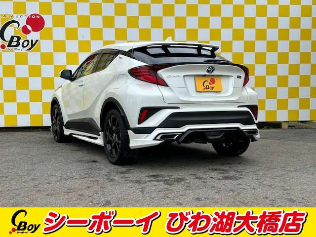 Toyota C-HR 6