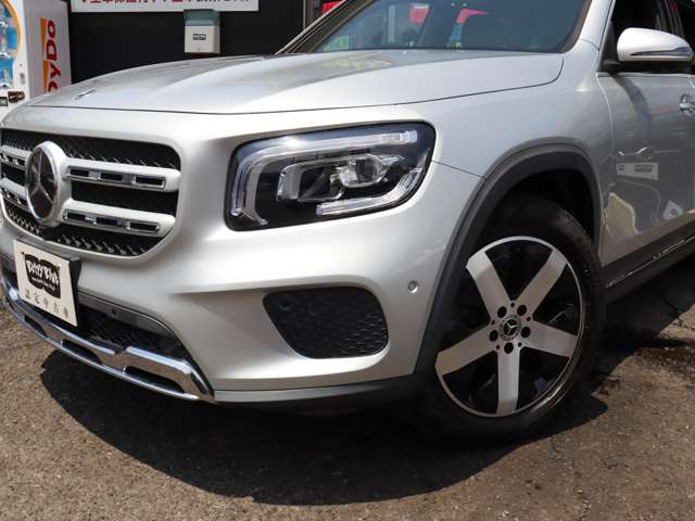 Mercedes-Benz GLB 12