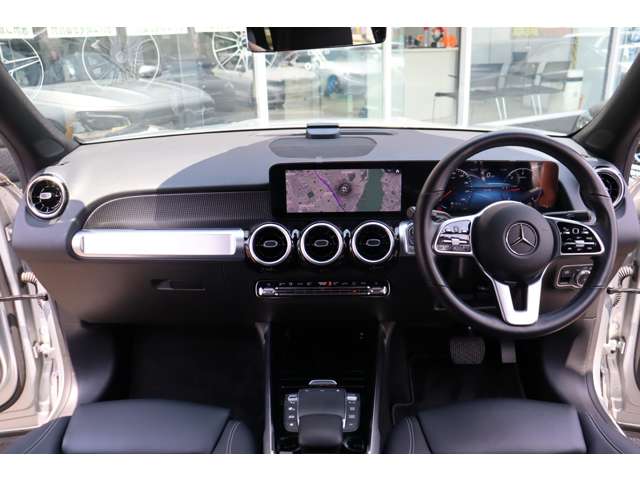 Mercedes-Benz GLB 6