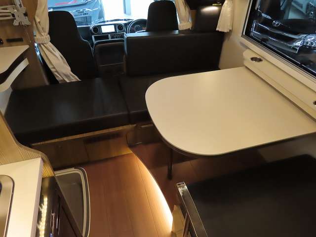 Toyota Camroad 4