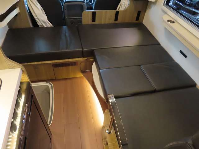 Toyota Camroad 5