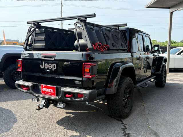 Jeep Gladiator 8