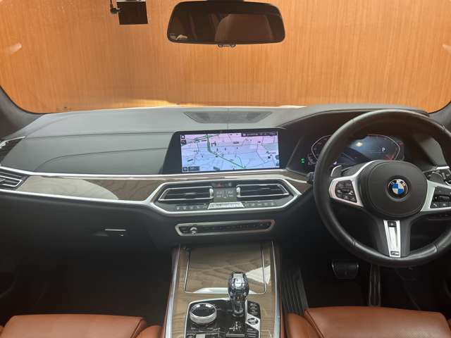 BMW X7 4