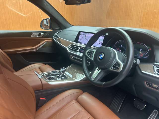 BMW X7 5