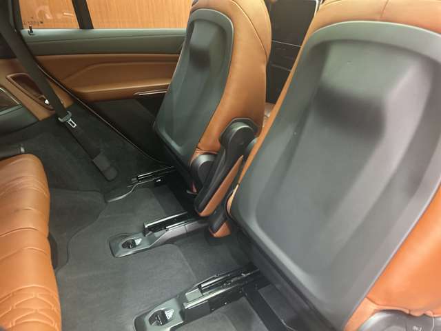 BMW X7 10