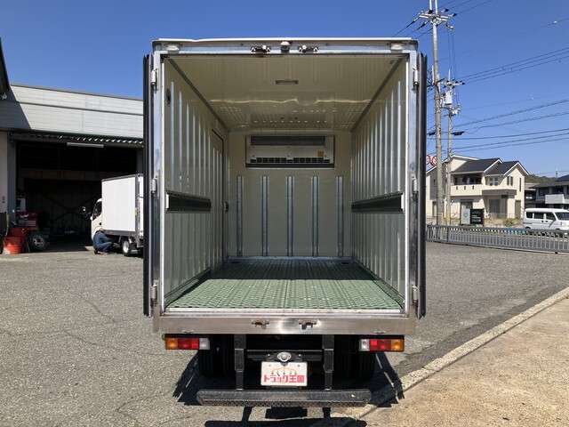 Mitsubishi Fuso Canter 12