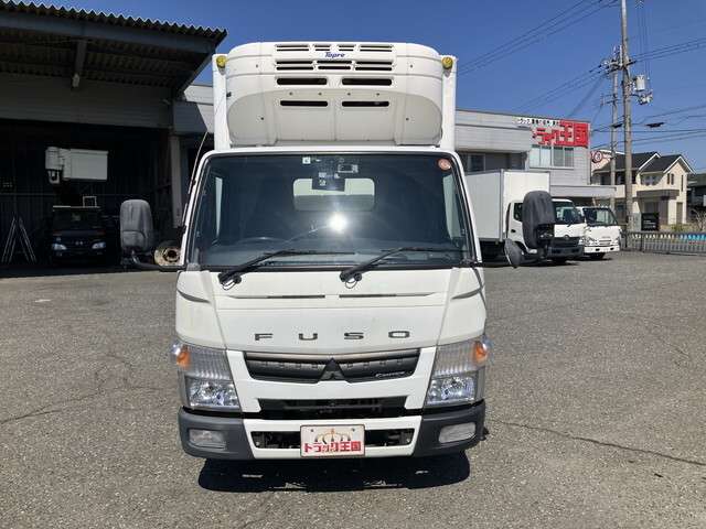 Mitsubishi Fuso Canter 9