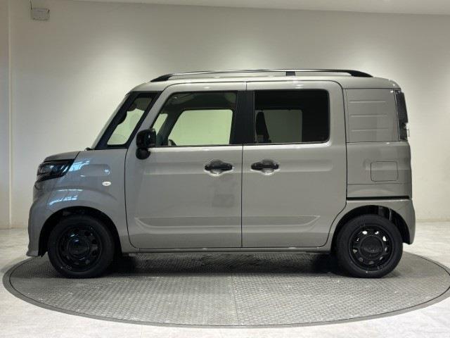 Suzuki Spacia Base 11