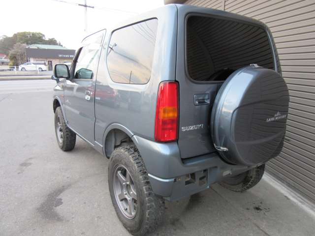 Suzuki Jimny 3