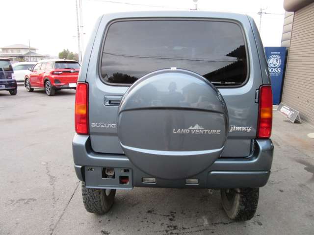Suzuki Jimny 4