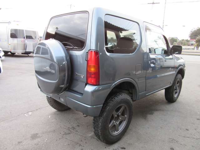 Suzuki Jimny 5