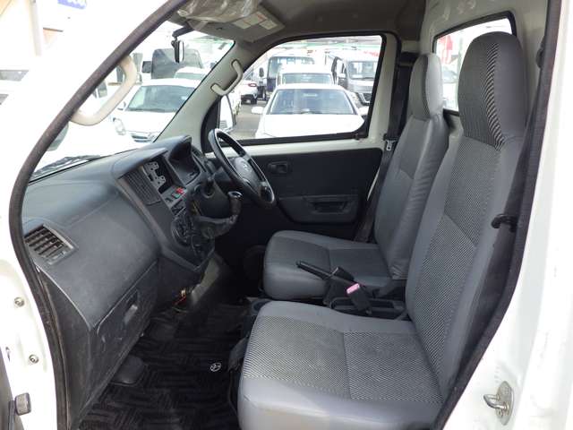 Toyota Light Ace Truck 11