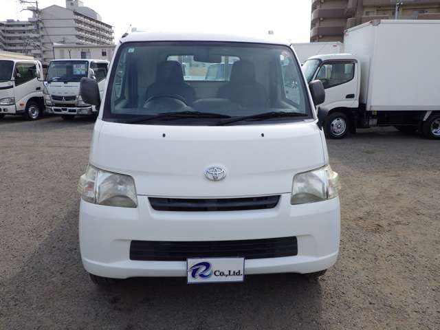 Toyota Light Ace Truck 4