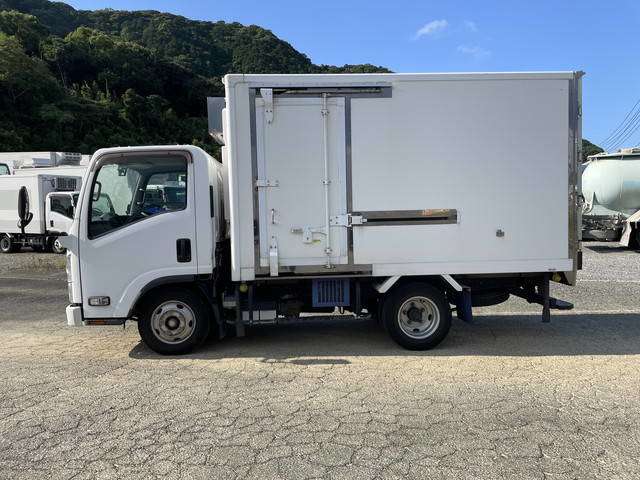 Isuzu Elf 4