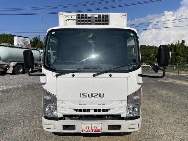 Isuzu Elf 7