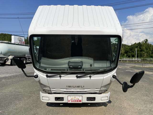 Isuzu Elf 8