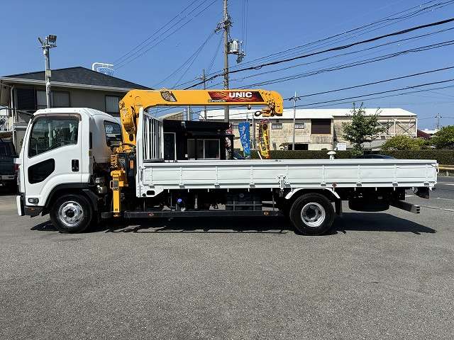 Isuzu Forward 4