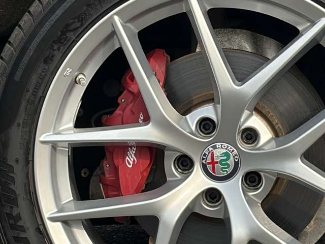Alfa Romeo Stelvio 11