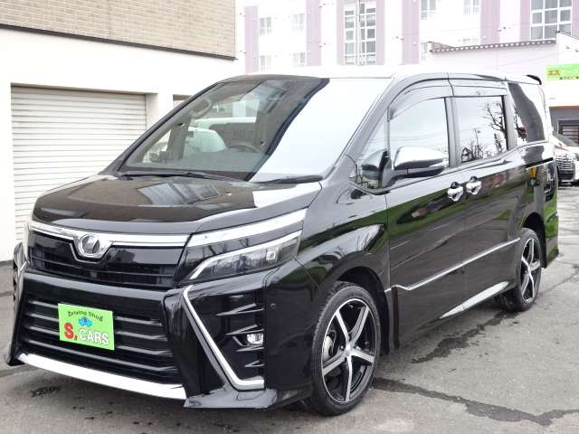 Toyota Voxy 10