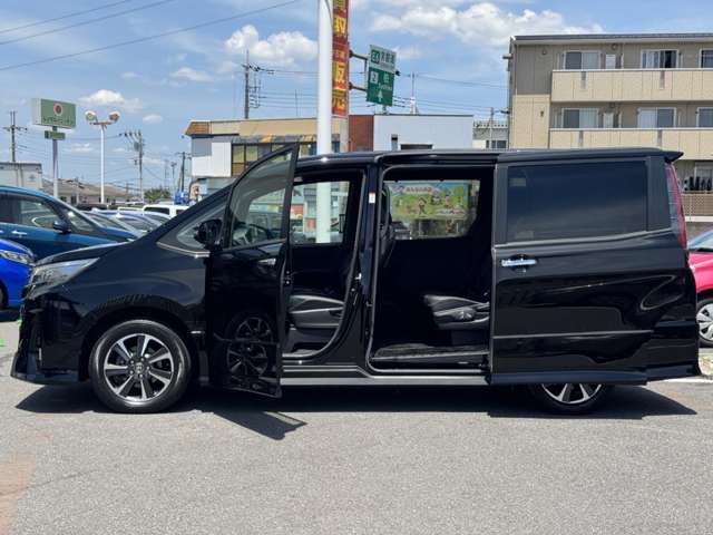 Toyota Noah 7