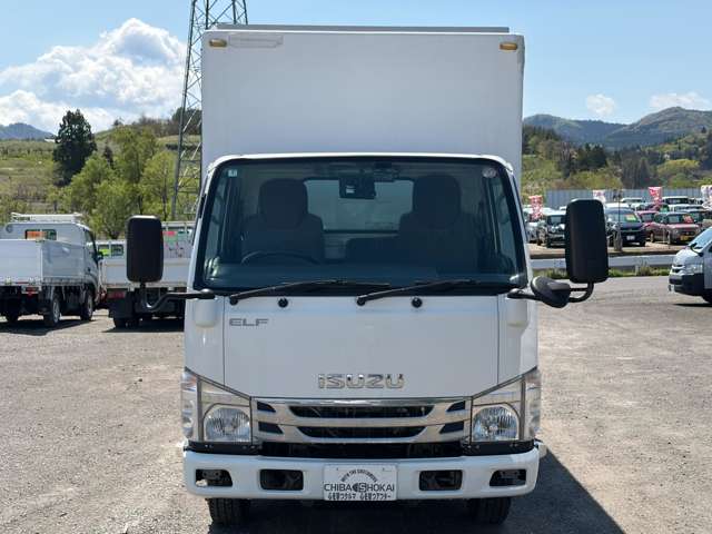 Isuzu Elf 2