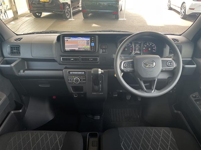 Daihatsu Atrai 5