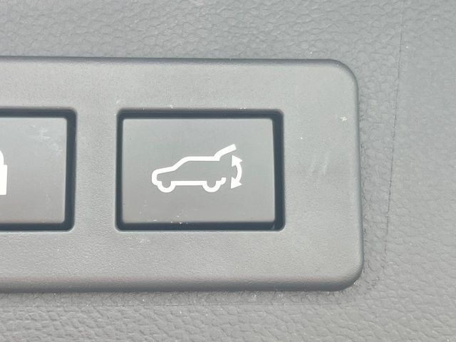Subaru Legacy Outback 9