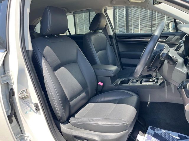 Subaru Legacy Outback 10