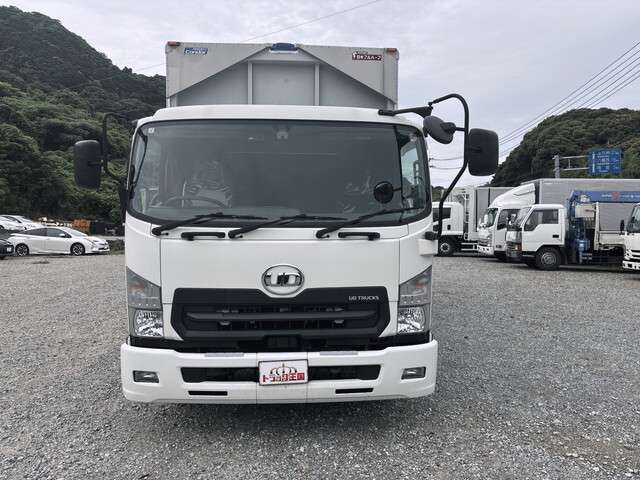 UD Trucks Condor 6