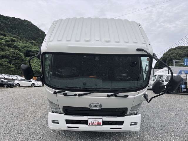 UD Trucks Condor 7