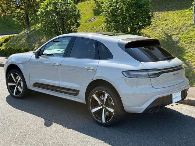 Porsche Macan 12