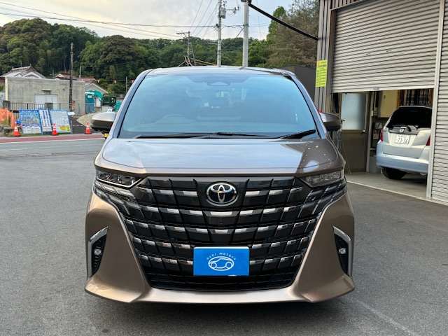 Toyota Alphard 2