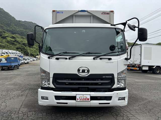UD Trucks Condor 6