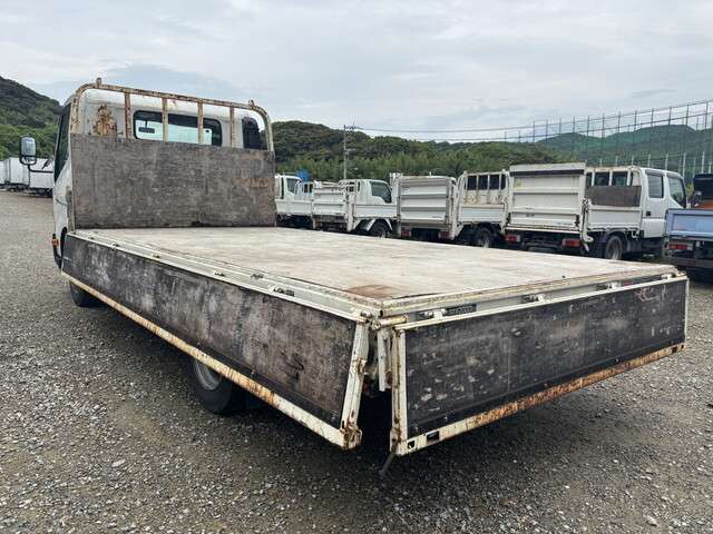 Hino Dutro 11