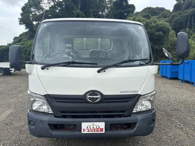 Hino Dutro 6