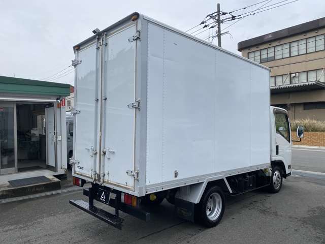Isuzu Elf 5