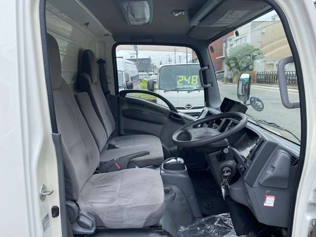 Isuzu Elf 10