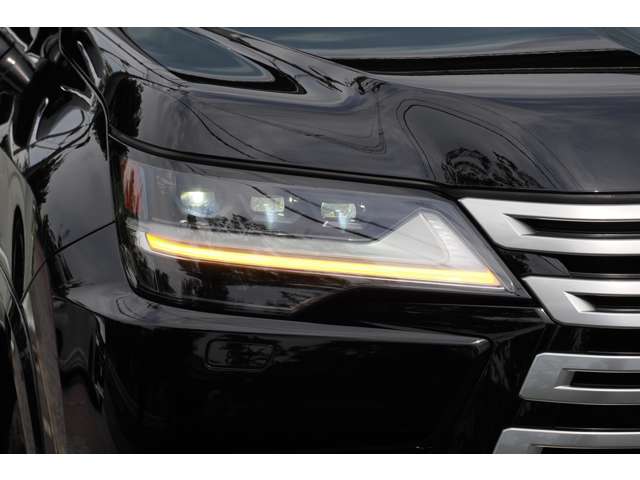 Lexus LX 9