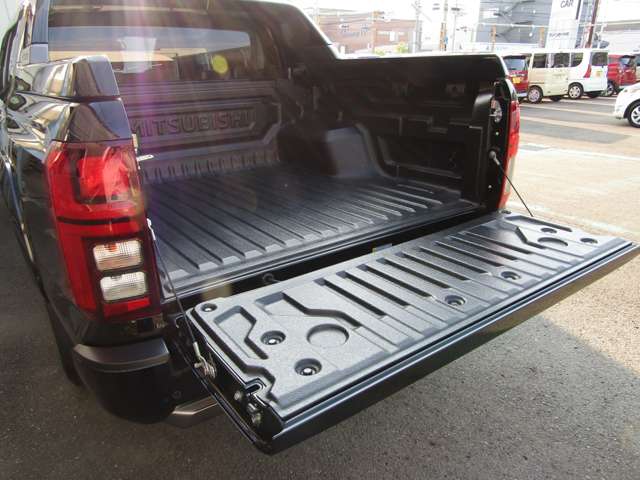 Mitsubishi Triton 10