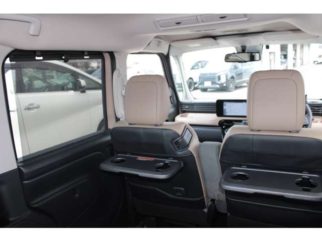 Mitsubishi Delica Mini 12