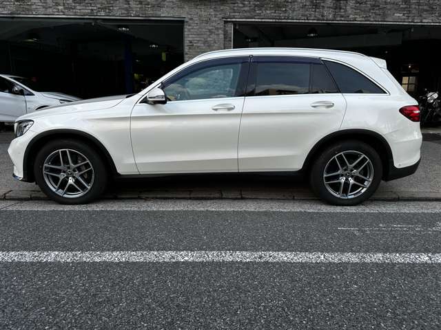 Mercedes-Benz GLC 10