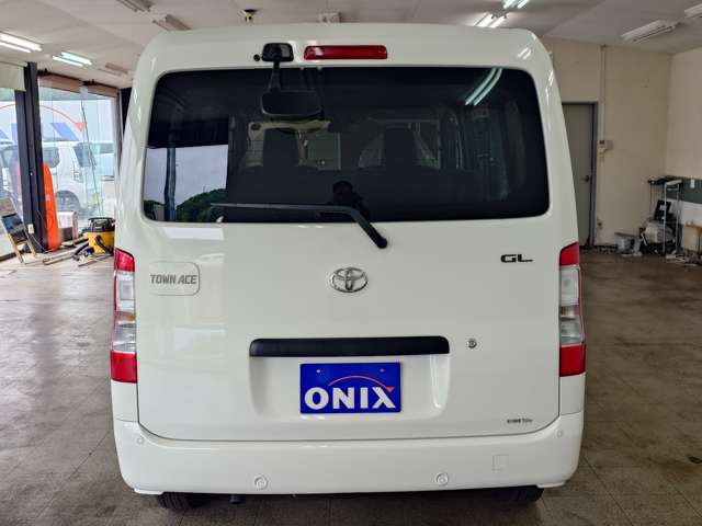 Toyota Town Ace Van 11