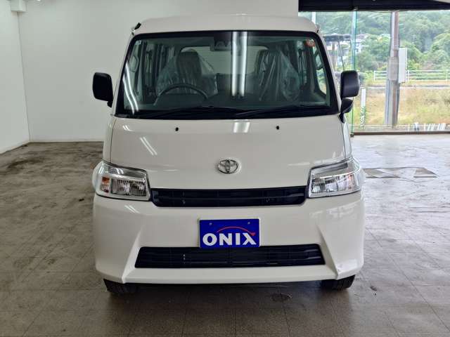 Toyota Town Ace Van 7