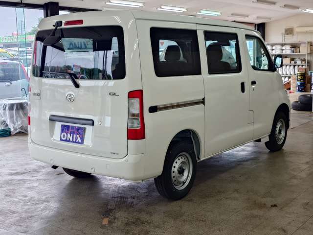 Toyota Town Ace Van 10
