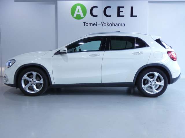 Mercedes-Benz GLA-Class 6