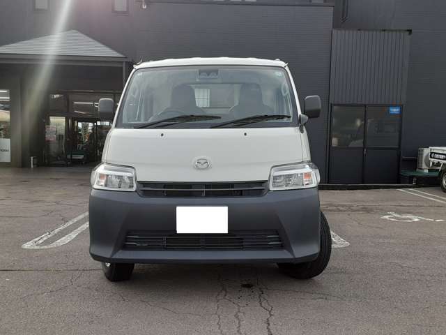 Mazda Bongo Truck 3