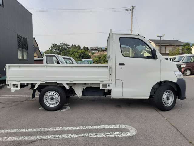 Mazda Bongo Truck 9
